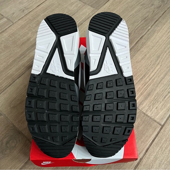 Nike Air Max Correlate - Picture 9 of 9